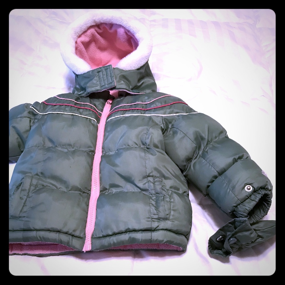 24 month Oshkosh winter coat with mittens